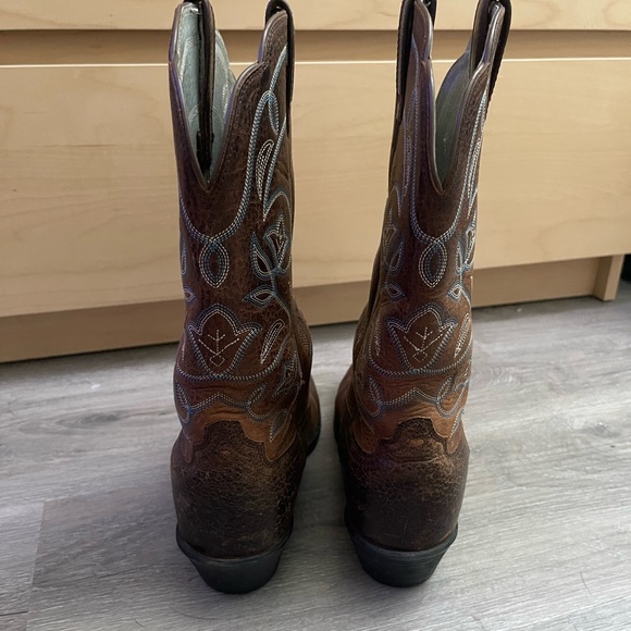 Ariat Western boots size 7 - Picture 8 of 8
